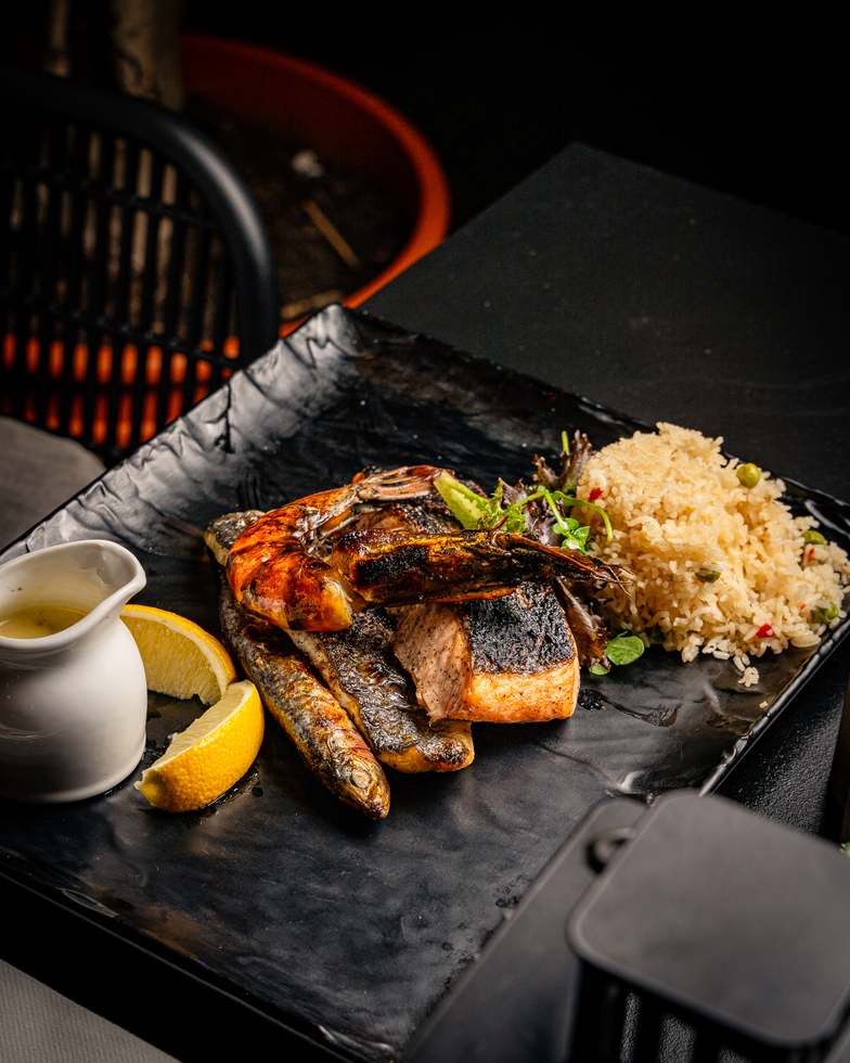 Grilled fish and king prawn with rice
